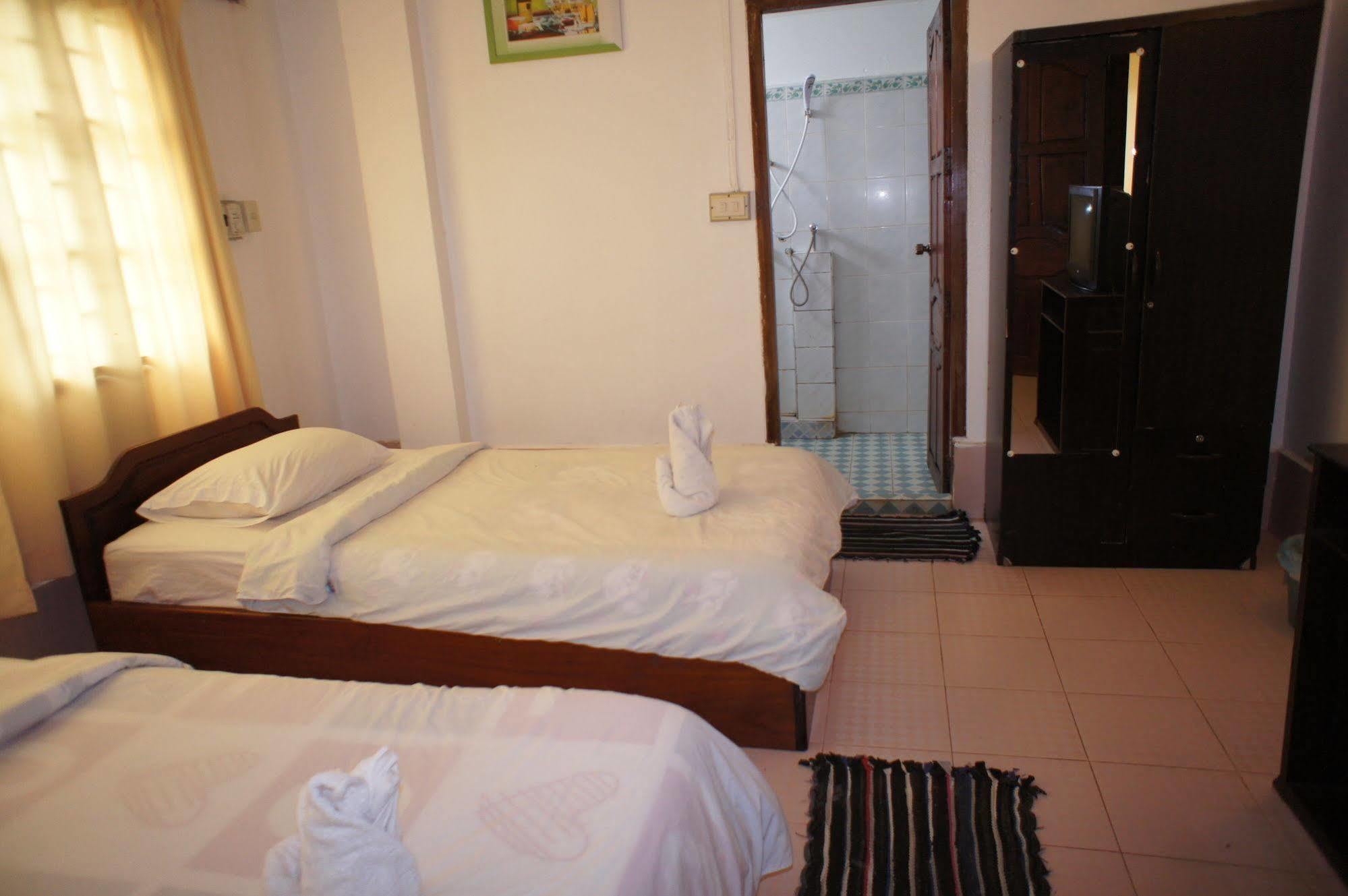 Malany Villa 1 Vang Vieng Bagian luar foto